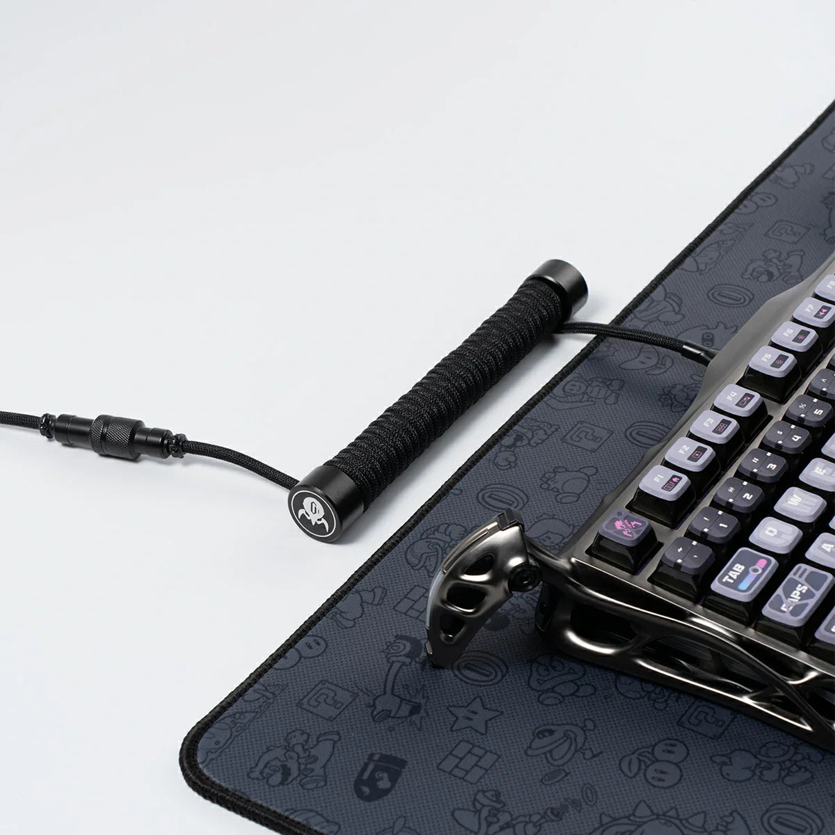 GravaStar コイル式アビエーター USBケーブル - ブラック