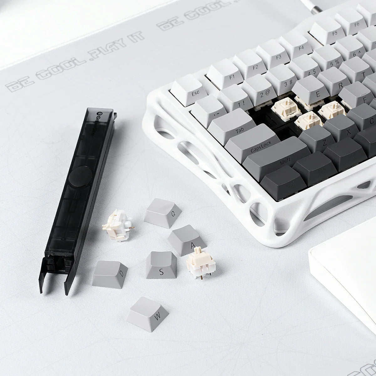 GravaStar Keycap & Switch 2-In-1 Puller