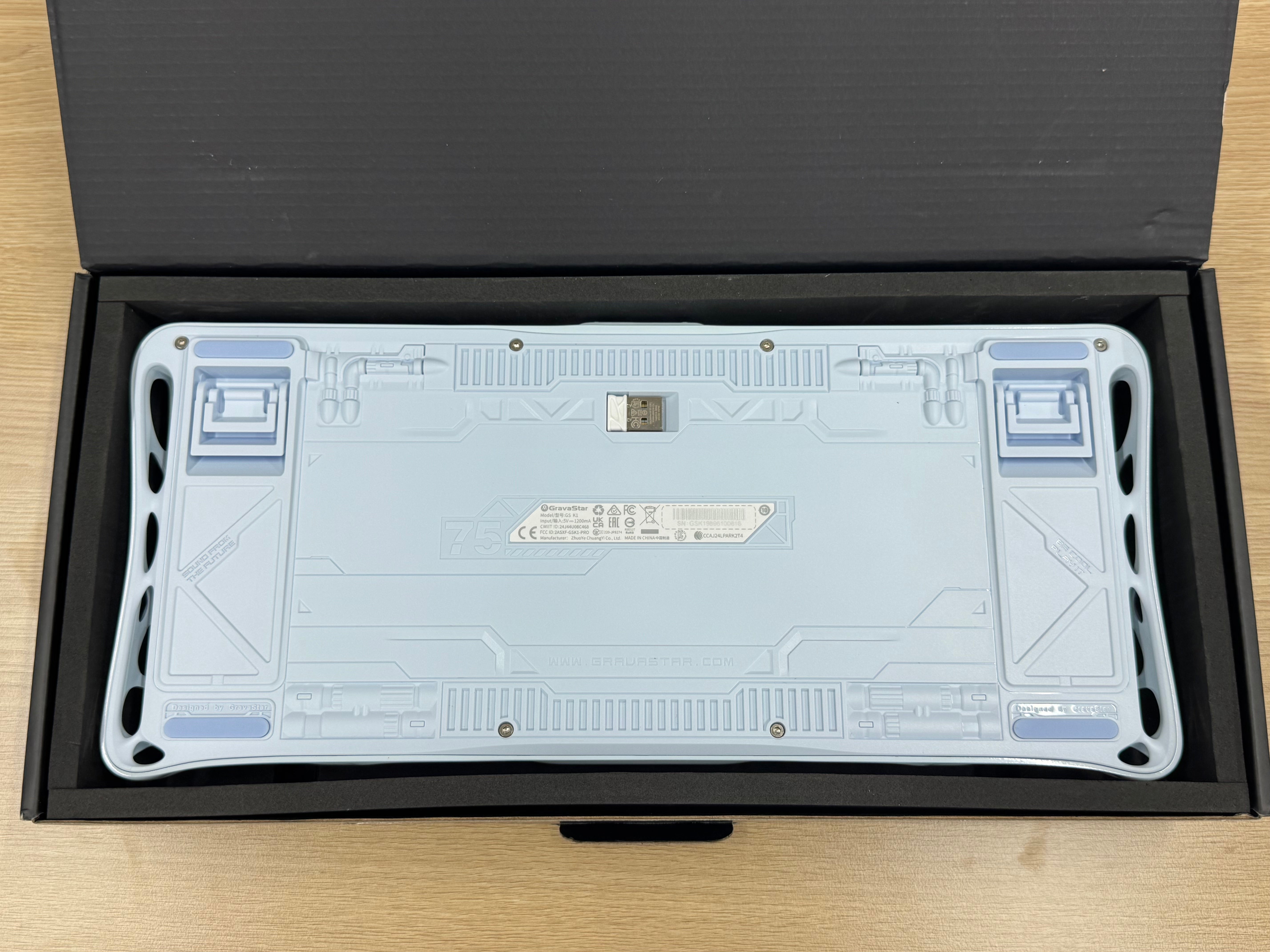 【リファービッシュ品】Mercury K1 ‐ アイスブルー（US配列）ロゴライトの焼き付き、開封済み GS K1_BLU-0003-2