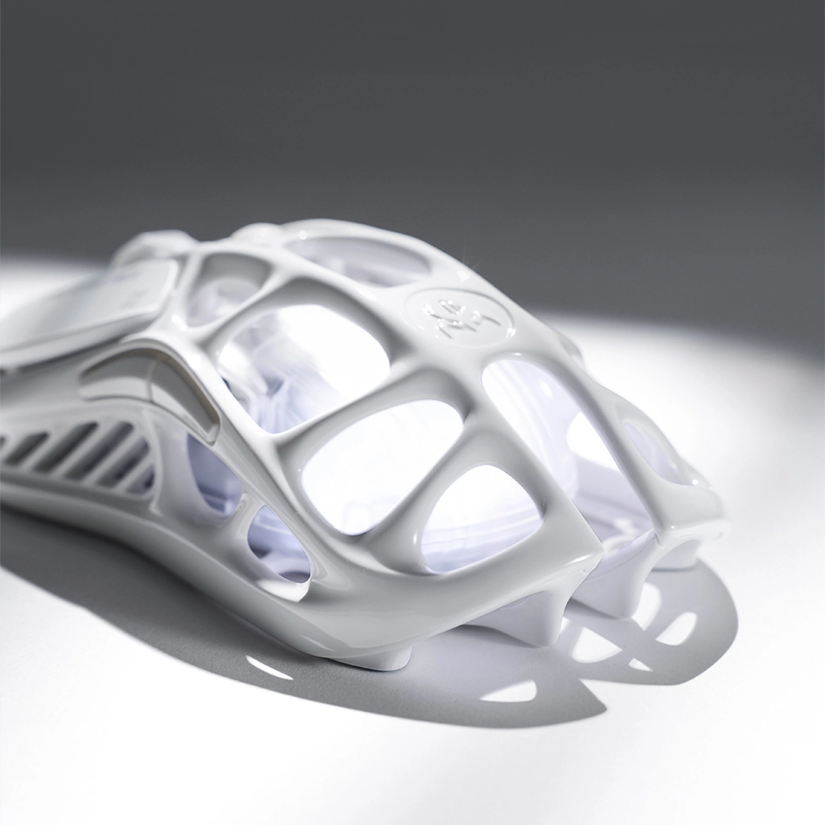 Mercury M2 - オパールホワイト