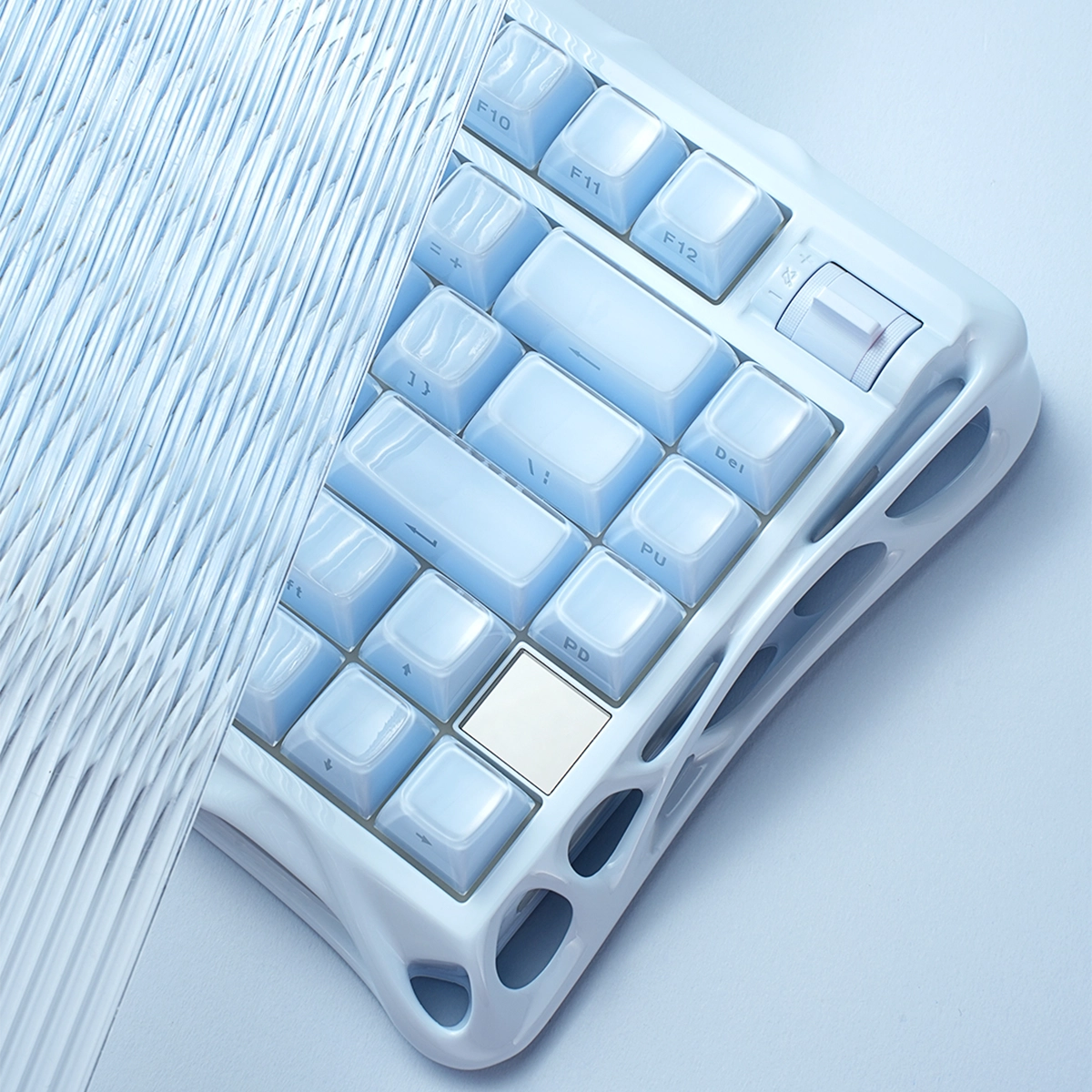 Mercury K1 スペシャルエディション ‐ アイスブルー