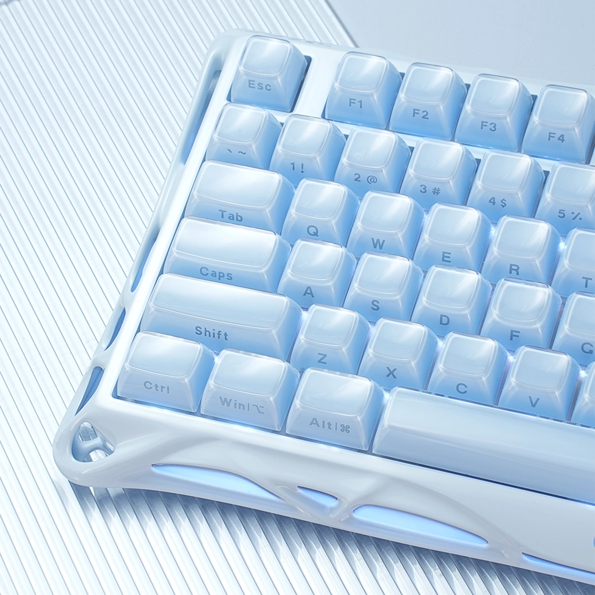 Mercury K1 スペシャルエディション ‐ アイスブルー